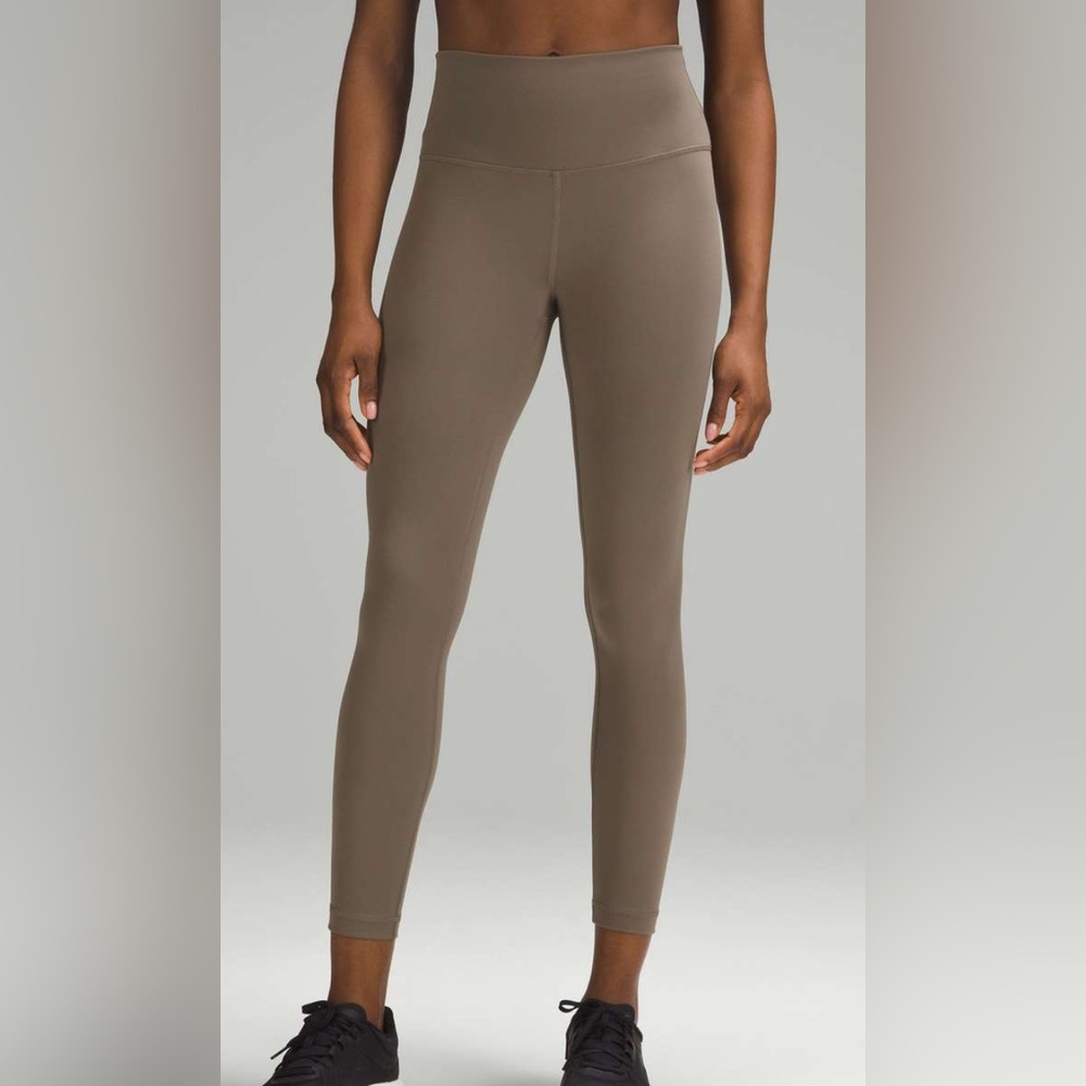 SOLD NWT lululemon nomad wunder train 25” leggings tights pants size 6